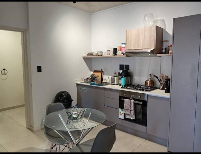 2 BEDROOM APARTMENT FOR SALE IN WAVERLEY